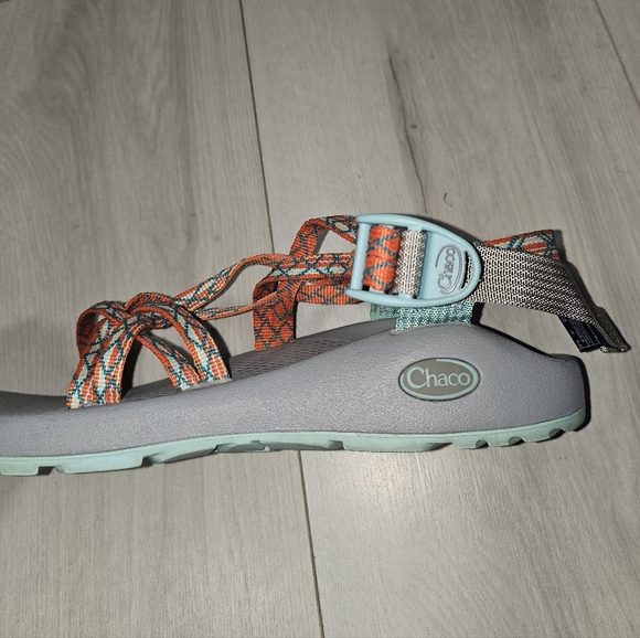 🧡Chaco Womens Size 8 Strappy Orange Gray & Teal GUC🧡 - Picture 3 of 9
